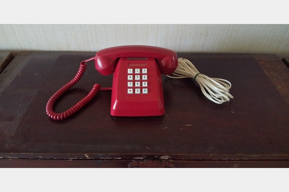 レトロ電話　インテリアの商品画像01